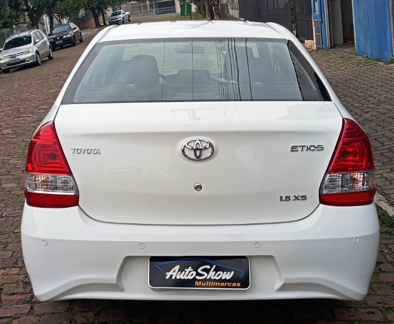 TOYOTA ETIOS 1.5 XS SEDAN 16V FLEX 4P AUTOMÁTICO - 2018