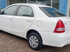 TOYOTA ETIOS 1.5 XS SEDAN 16V FLEX 4P AUTOMÁTICO 2017/2018 AUTO SHOW SANTA CRUZ DO SUL / Carros no Vale
