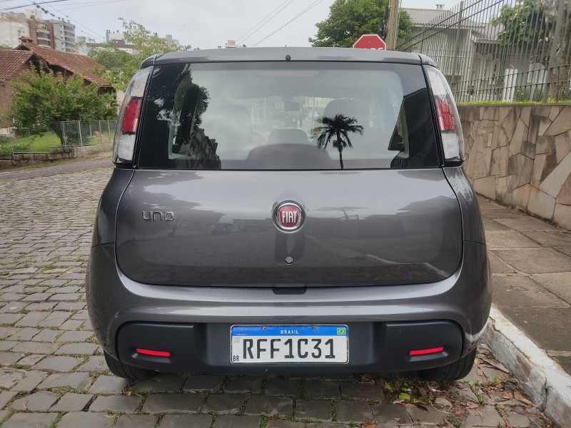 FIAT UNO ATRACTIVE 1.0 2020/2021 ALTERNATIVA VEÍCULOS LAJEADO / Carros no Vale