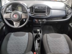 FIAT UNO ATRACTIVE 1.0 2020/2021 ALTERNATIVA VEÍCULOS LAJEADO / Carros no Vale