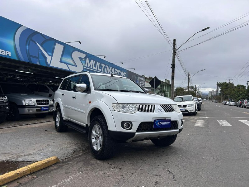 MITSUBISHI PAJERO DAKAR HPE 3.2 4X4 T.I DIES 2012/2012 LS MULTIMARCAS VENÂNCIO AIRES / Carros no Vale