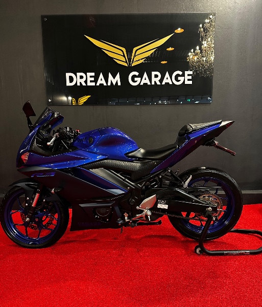 YAMAHA YZF-R3 /2023 EXCLUSIVO VEÍCULOS SANTA CRUZ DO SUL / Carros no Vale