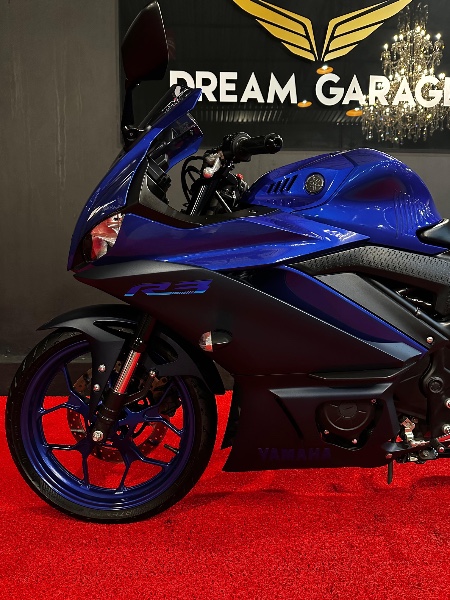 YAMAHA YZF-R3 /2023 EXCLUSIVO VEÍCULOS SANTA CRUZ DO SUL / Carros no Vale