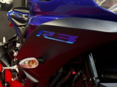 YAMAHA YZF-R3 /2023 EXCLUSIVO VEÍCULOS SANTA CRUZ DO SUL / Carros no Vale