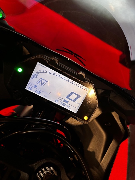 YAMAHA YZF-R3 /2023 EXCLUSIVO VEÍCULOS SANTA CRUZ DO SUL / Carros no Vale
