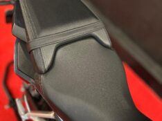 HONDA MOTOS CBR 650 F /2021 EXCLUSIVO VEÍCULOS SANTA CRUZ DO SUL / Carros no Vale