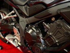 HONDA MOTOS CBR 650 F /2021 EXCLUSIVO VEÍCULOS SANTA CRUZ DO SUL / Carros no Vale