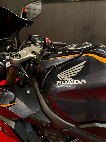HONDA MOTOS CBR 650 F /2021 EXCLUSIVO VEÍCULOS SANTA CRUZ DO SUL / Carros no Vale