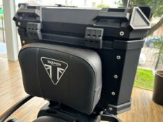 TRIUMPH TIGER 800 XCA /2019 RT 811 VEÍCULOS ARROIO DO MEIO / Carros no Vale