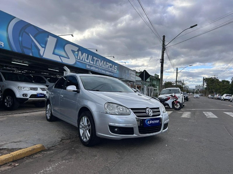 VOLKSWAGEN JETTA 2.5 20V 150/170CV TIPTRONIC 2009/2009 LS MULTIMARCAS VENÂNCIO AIRES / Carros no Vale