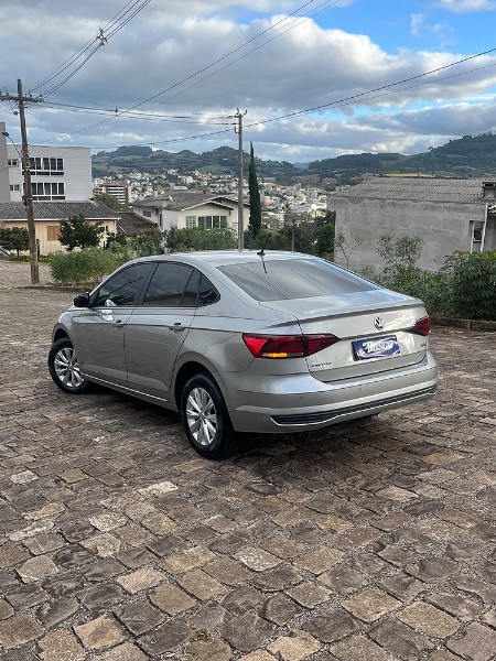 VOLKSWAGEN VIRTUS MSI 1.6 AUT 2022/2022 BOSCO AUTOMÓVEIS GUAPORÉ / Carros no Vale