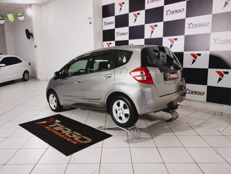 HONDA FIT LX 1.4/ 1.4 FLEX 8V/16V 5P MEC. 2009/2009 TIAGO AUTOMÓVEIS VENÂNCIO AIRES / Carros no Vale