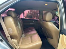 TOYOTA HILUX SW4 2.7 SR 4X2 2014/2015 SÉTIMA VEÍCULOS GUAPORÉ / Carros no Vale