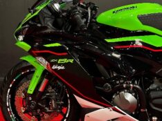 KAWASAKI NINJA ZX 6R 636CC /2022 EXCLUSIVO VEÍCULOS SANTA CRUZ DO SUL / Carros no Vale