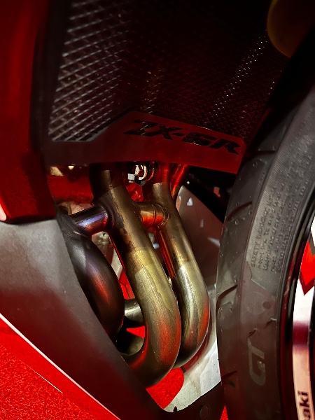 KAWASAKI NINJA ZX 6R 636CC /2022 EXCLUSIVO VEÍCULOS SANTA CRUZ DO SUL / Carros no Vale