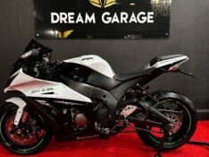 KAWASAKI ZX 10 R NINJA /2014 EXCLUSIVO VEÍCULOS SANTA CRUZ DO SUL / Carros no Vale