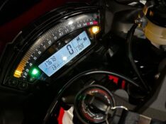 KAWASAKI ZX 10 R NINJA /2014 EXCLUSIVO VEÍCULOS SANTA CRUZ DO SUL / Carros no Vale
