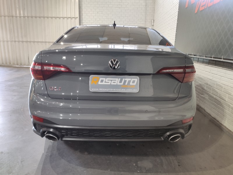VOLKSWAGEN JETTA 2.0 16V TSI GLI 350 GASOLINA 4P AUTOMÁTICO 2024/2024 ROSAUTO VEÍCULOS VENÂNCIO AIRES / Carros no Vale