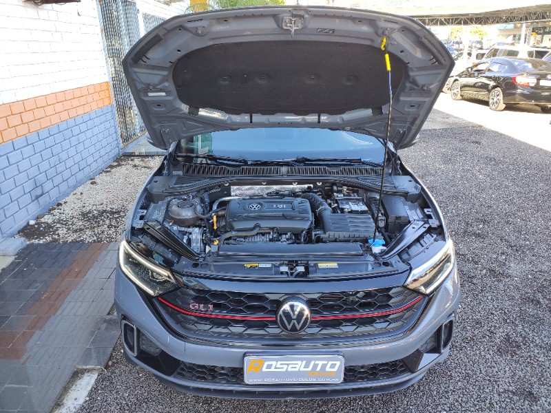 VOLKSWAGEN JETTA 2.0 16V TSI GLI 350 GASOLINA 4P AUTOMÁTICO 2024/2024 ROSAUTO VEÍCULOS VENÂNCIO AIRES / Carros no Vale