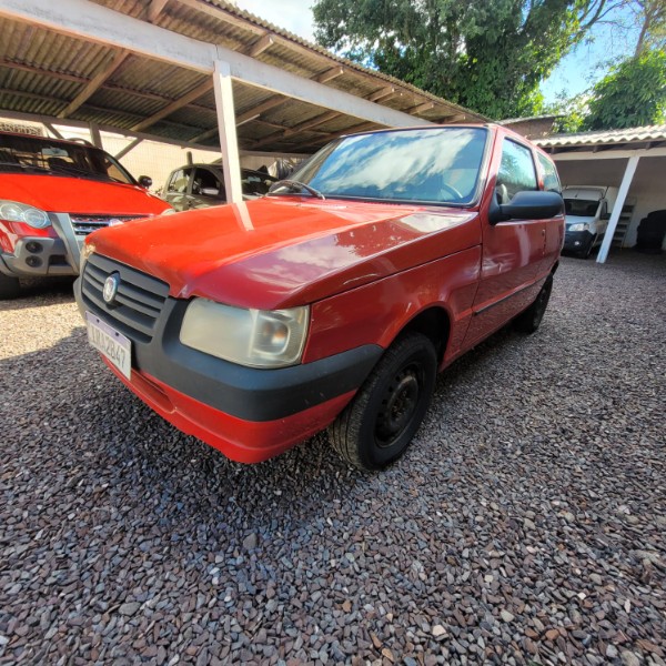 FIAT UNO 1.0 MILLE FIRE ECONOMY 8V 2010/2011 ADRIANO VEÍCULOS CRUZEIRO DO SUL / Carros no Vale