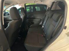 HONDA HR-V EX 1.8 2015/2016 SÉTIMA VEÍCULOS GUAPORÉ / Carros no Vale