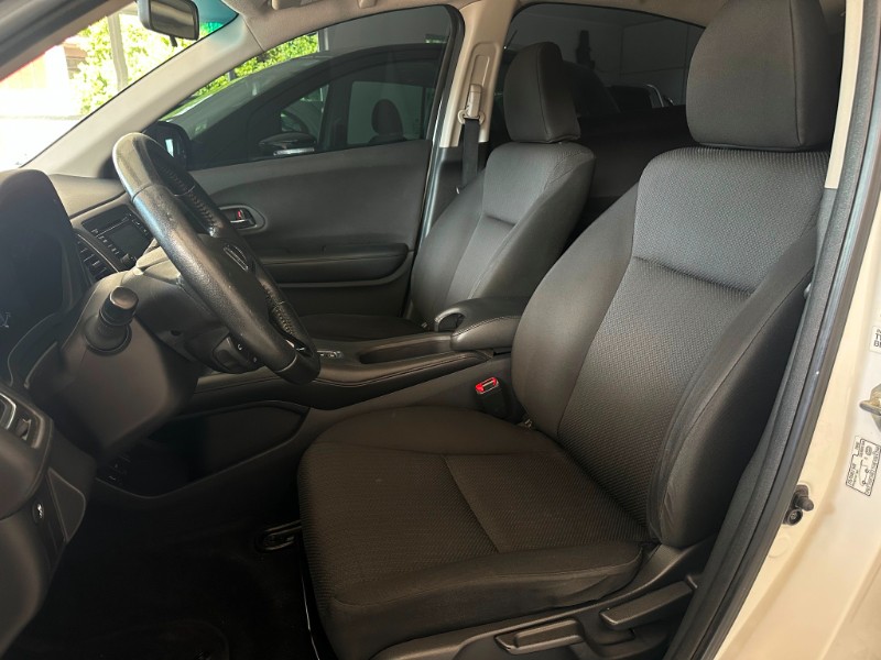 HONDA HR-V EX 1.8 2015/2016 SÉTIMA VEÍCULOS GUAPORÉ / Carros no Vale