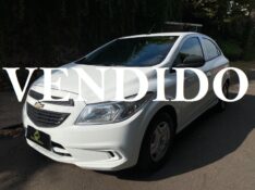 CHEVROLET ONIX JOY 1.0 2016/2017 ESTAÇÃO DO CARRO ESTRELA / Carros no Vale