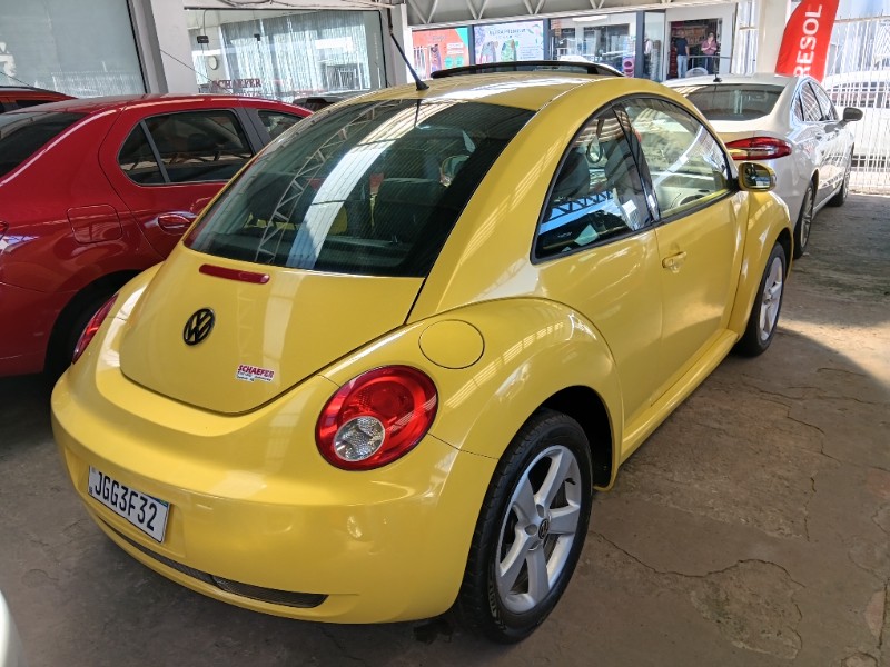 VOLKSWAGEN NEW BEETLE 2.0 MI 8V 2007/2007 SCHAEFER AUTOMÓVEIS TEUTÔNIA / Carros no Vale