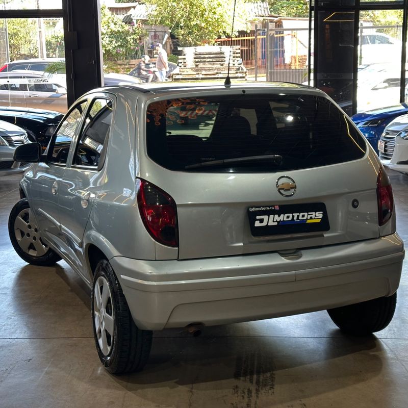 Chevrolet Celta Spirit 2010/2011 DL MOTORS LAJEADO / Carros no Vale