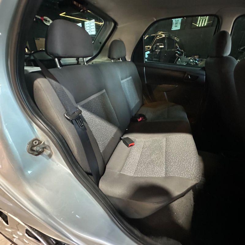 Chevrolet Celta Spirit 2010/2011 DL MOTORS LAJEADO / Carros no Vale
