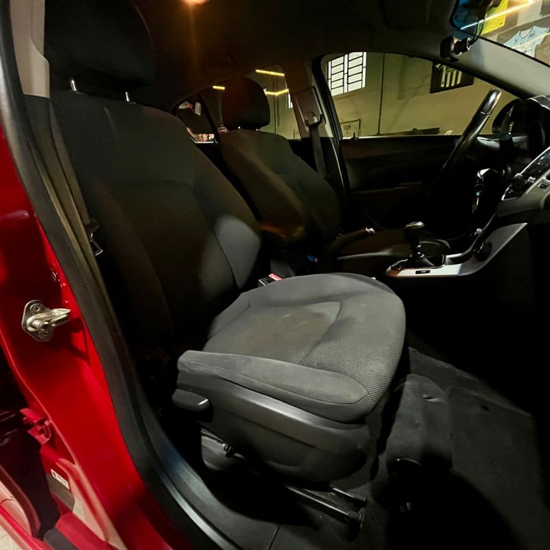 Chevrolet Cruze Lt Hb 2013/2014 DL MOTORS LAJEADO / Carros no Vale