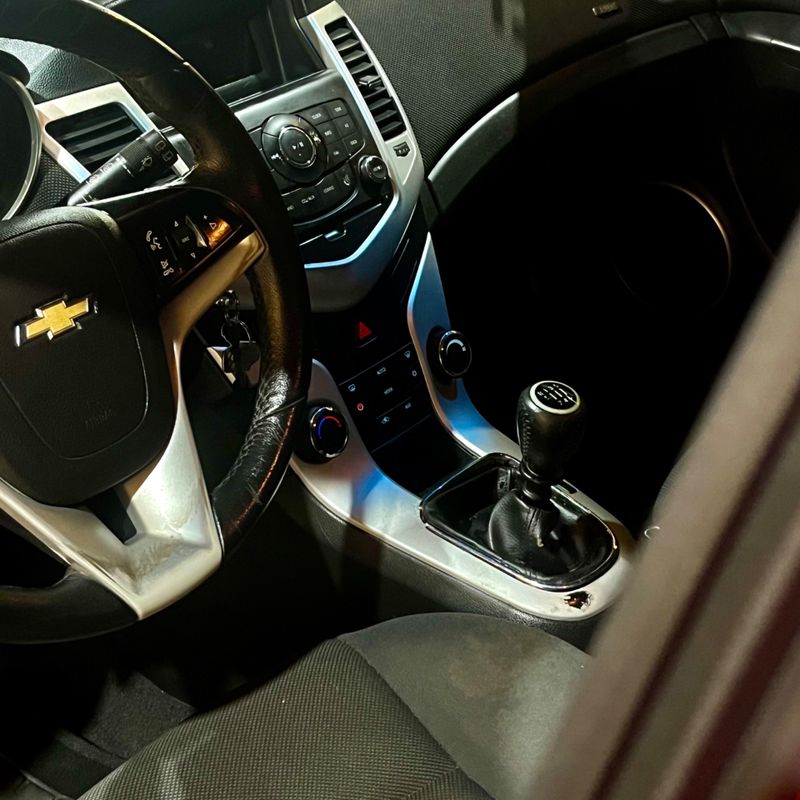 Chevrolet Cruze Lt Hb 2013/2014 DL MOTORS LAJEADO / Carros no Vale