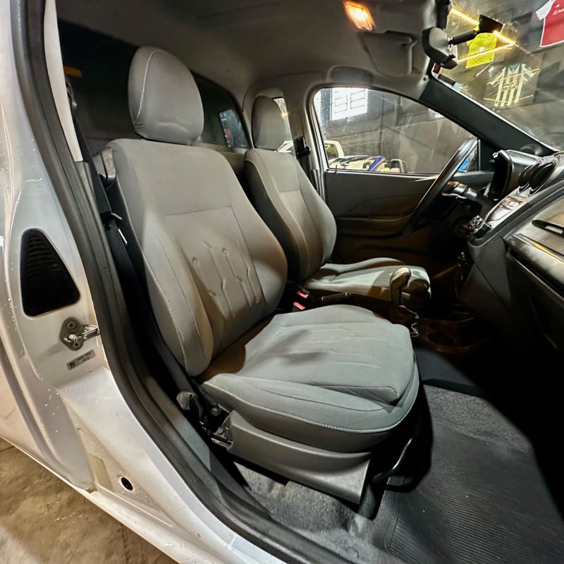 Chevrolet Montana Engesig Furg 2012/2013 DL MOTORS LAJEADO / Carros no Vale