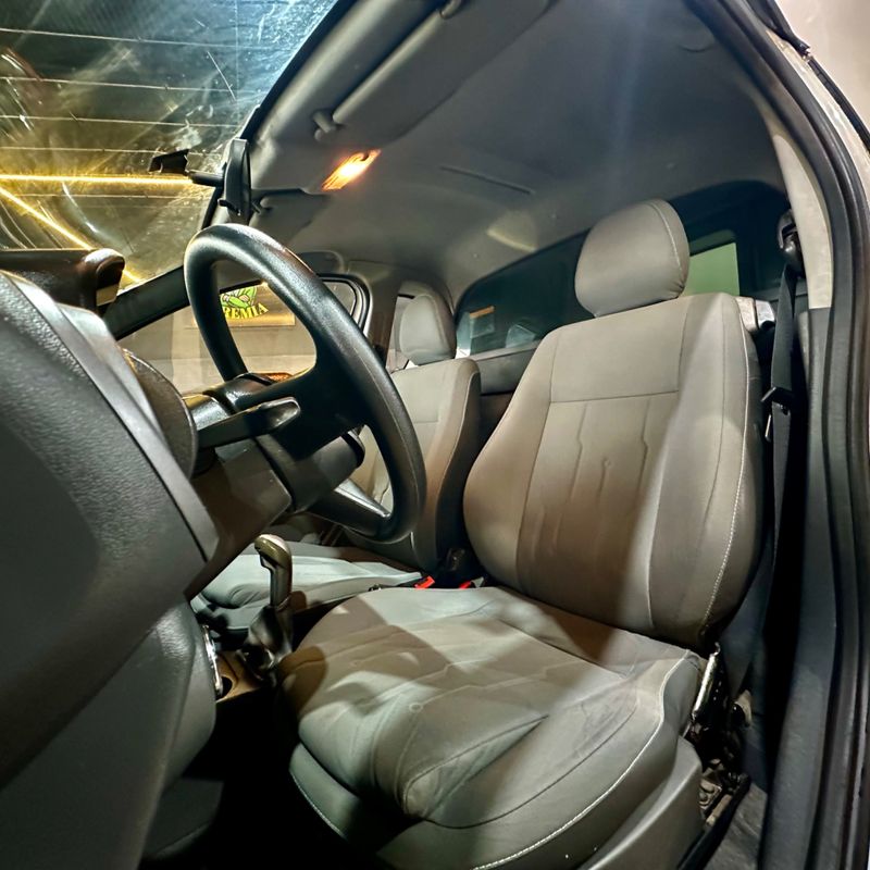 Chevrolet Montana Engesig Furg 2012/2013 DL MOTORS LAJEADO / Carros no Vale