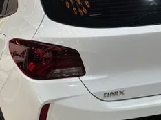Chevrolet Onix 10 Hb 2024/2024 DL MOTORS LAJEADO / Carros no Vale