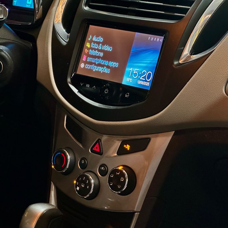 Chevrolet Tracker 1.8 Mpfi Ltz 4×2 16v 2014/2014 DL MOTORS LAJEADO / Carros no Vale