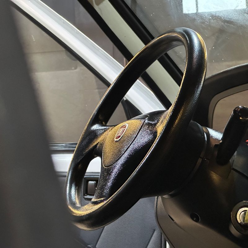 Fiat Fiorino 2012/2013 DL MOTORS LAJEADO / Carros no Vale
