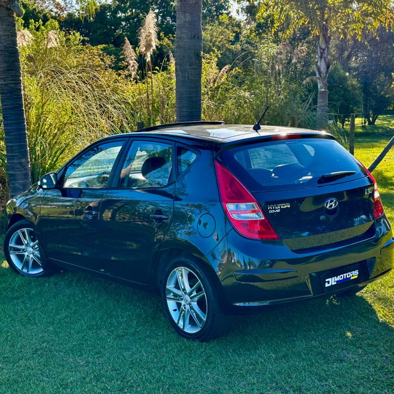 Hyundai I30 2.0 2009/2010 DL MOTORS LAJEADO / Carros no Vale