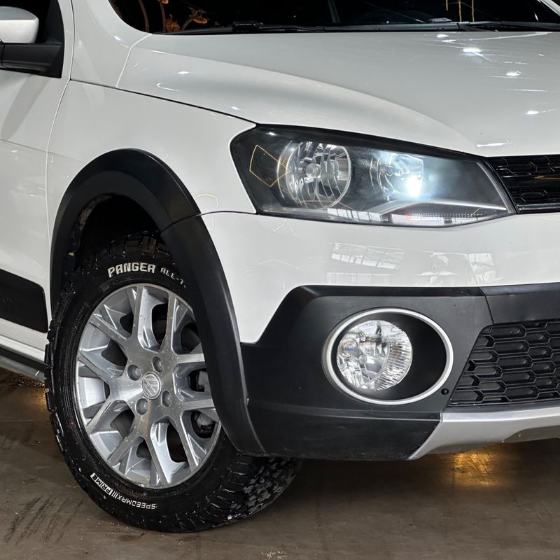 Volkswagen Saveiro Ce Cross 2014/2014 DL MOTORS LAJEADO / Carros no Vale