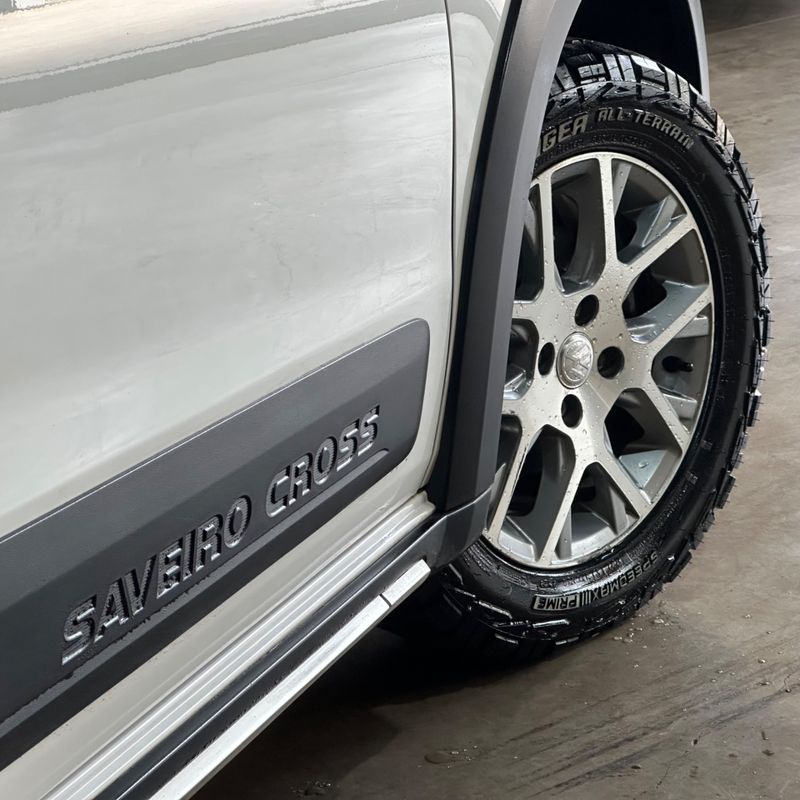 Volkswagen Saveiro Ce Cross 2014/2014 DL MOTORS LAJEADO / Carros no Vale