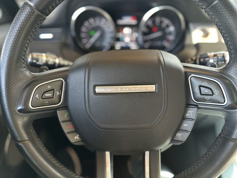 Land Rover Range R.EVOQUE Dynamic 2.0 2012/2013 CIRNE AUTOMÓVEIS SANTA MARIA / Carros no Vale