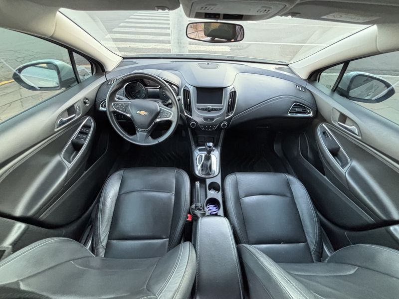 CHEVROLET CRUZE LT 1.4 16V Turbo 2018/2018 ATUAL VEÍCULOS VISTA ALEGRE DO PRATA / Carros no Vale