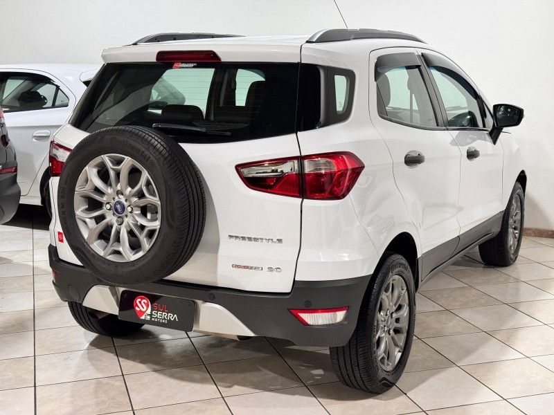 FORD ECOSPORT 2.0 FREESTYLE 16V 2015/2016 SUL SERRA MOTORS CAXIAS DO SUL / Carros no Vale