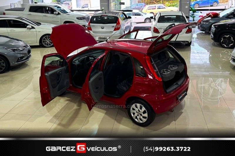 CHEVROLET CORSA 1.0 MPFI VHC 8V 2003/2004 GARCEZ VEÍCULOS BENTO GONÇALVES / Carros no Vale