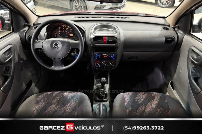 CHEVROLET CORSA 1.0 MPFI VHC 8V 2003/2004 GARCEZ VEÍCULOS BENTO GONÇALVES / Carros no Vale