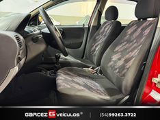 CHEVROLET CORSA 1.0 MPFI VHC 8V 2003/2004 GARCEZ VEÍCULOS BENTO GONÇALVES / Carros no Vale