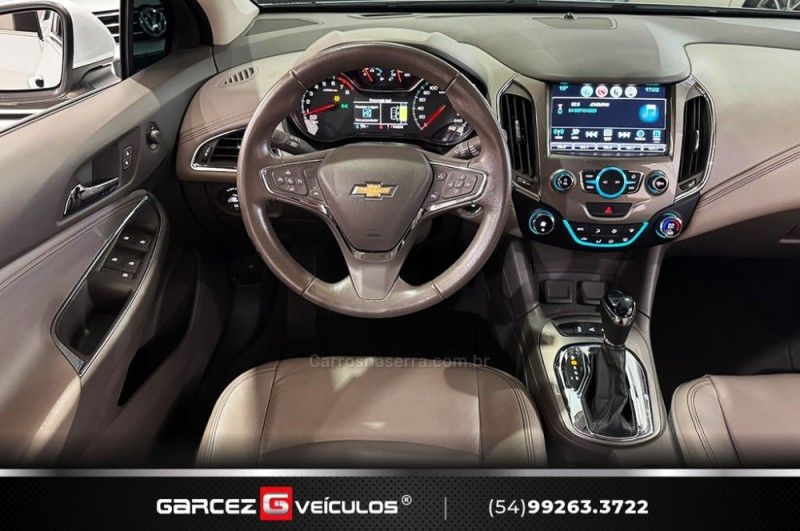 CHEVROLET CRUZE 1.4 TURBO LTZ II SPORT HATCH 16V 2017/2017 GARCEZ VEÍCULOS BENTO GONÇALVES / Carros no Vale