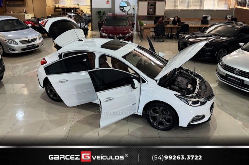 CHEVROLET CRUZE 1.4 TURBO LTZ II SPORT HATCH 16V 2017/2017 GARCEZ VEÍCULOS BENTO GONÇALVES / Carros no Vale