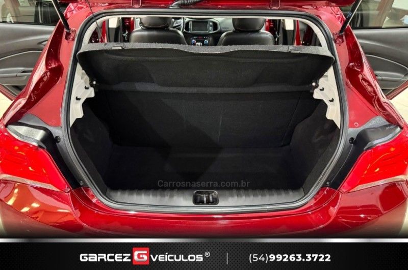 CHEVROLET ONIX 1.4 MPFI LTZ 8V 2016/2017 GARCEZ VEÍCULOS BENTO GONÇALVES / Carros no Vale