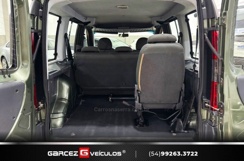 FIAT DOBLÓ 1.8 MPI ADVENTURE 16V 2012/2012 GARCEZ VEÍCULOS BENTO GONÇALVES / Carros no Vale